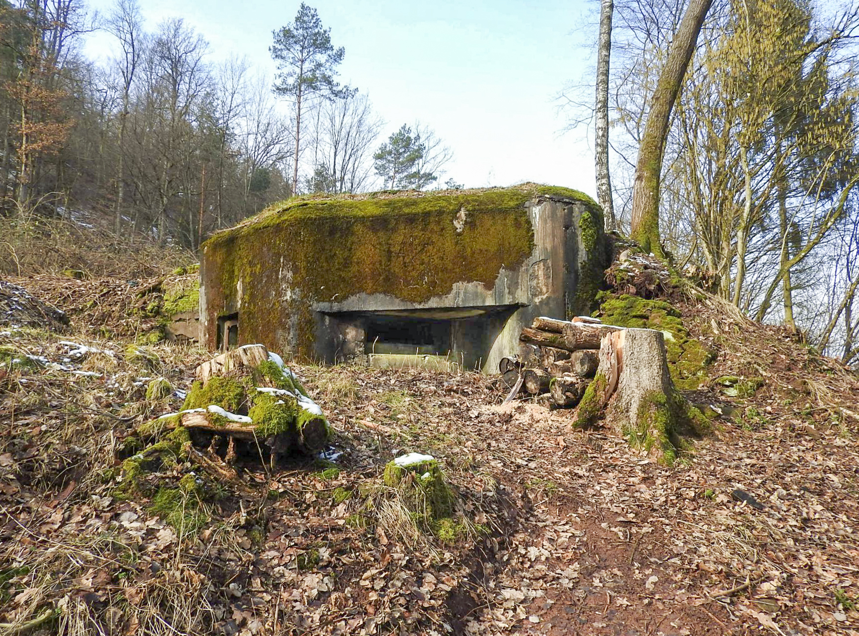 Ligne Maginot - LANGENACKER OUEST - (Blockhaus pour arme infanterie) - L'embrasure de flanquement Est